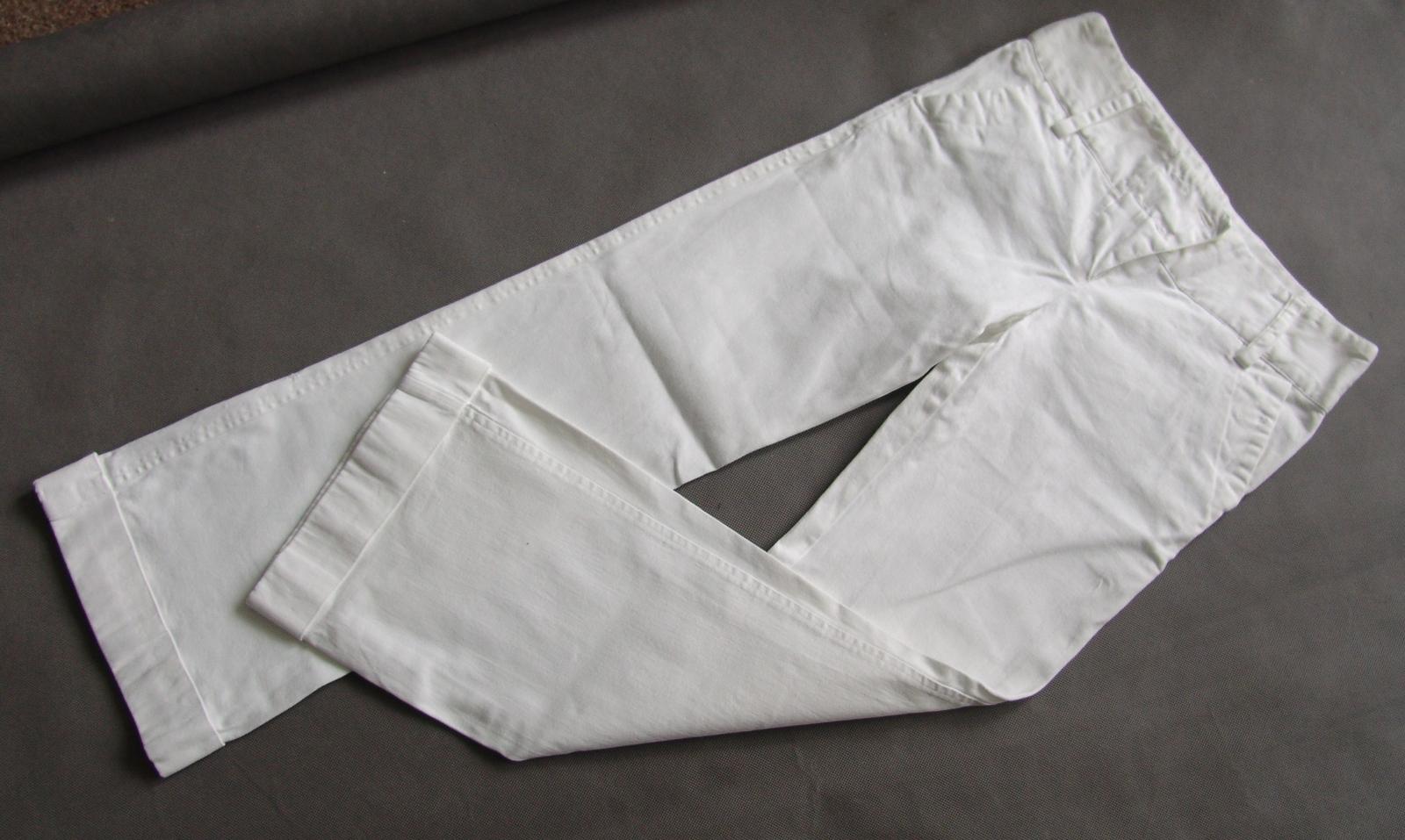 Bílé kalhoty - Obrázek č. 3