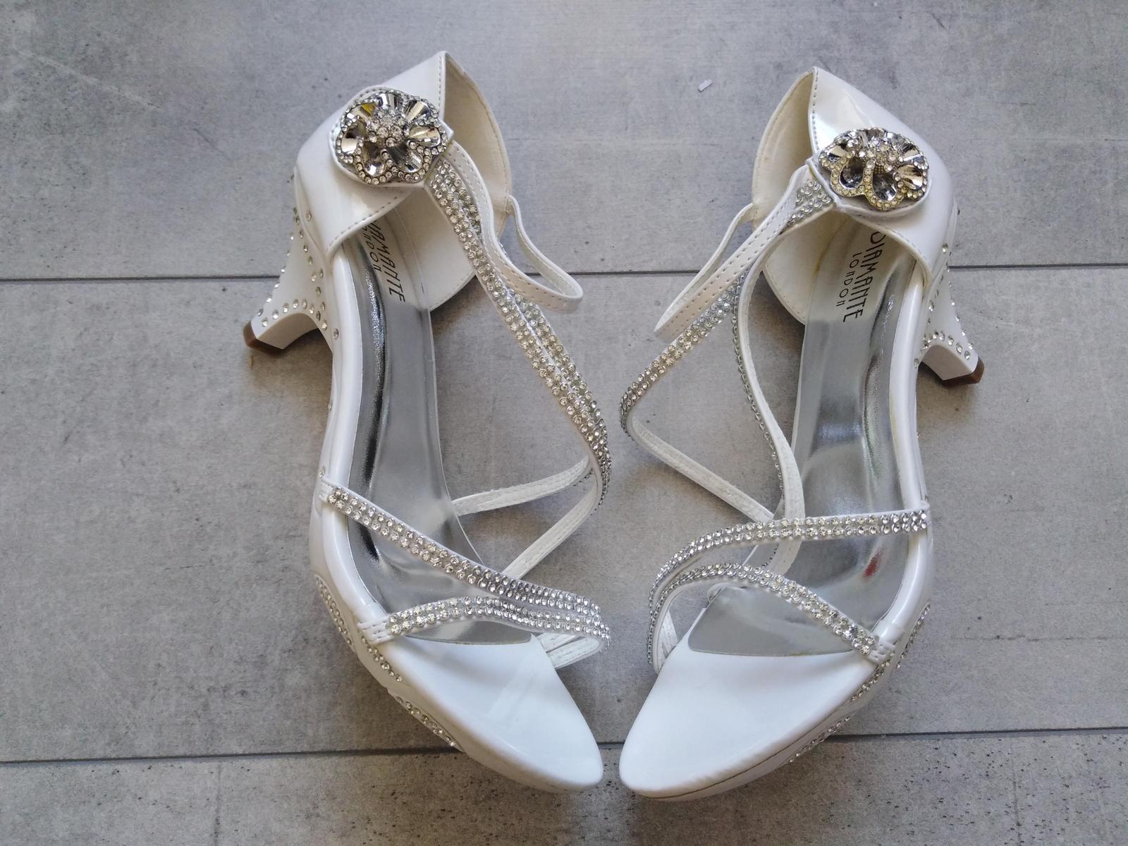 SKLADEM - svatební bílé sandálky - Obrázek č. 3