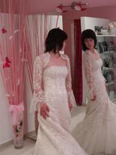 tieto ma ocarili ale musela by som mat velmi vysoke topky saty SSM 5154