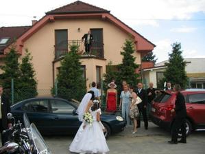 nemalo to byt nahodou opacne?? :o)