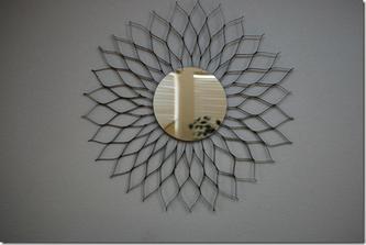 http://glasgowplace.blogspot.com/2011/07/sunburst-mirror-trashy-treasures.html