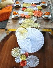 http://greenweddingshoes.com/diy-pinwheel-table-runner/