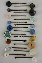 http://christinahomemaker.blogspot.com/2010/08/button-bobby-pins.html