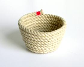miska z lana ///// http://belrossa.blogspot.com/2012/03/diy-rope-bowl.html
