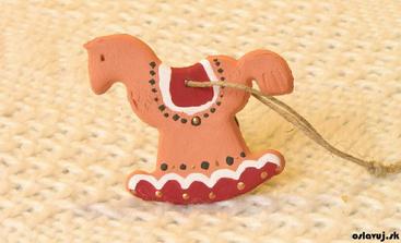 zo samoschnúcej hmoty // postup a vela iných pekných ozdôb tu: http://www.oslavuj.sk/vianocne-ozdoby-handmade/5153
