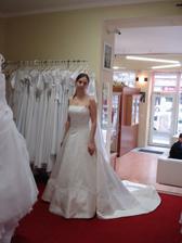 Salon Adina