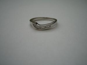 moja "matching wedding band"/ "pasujuca" svadobna obrucka