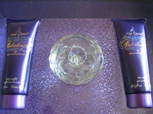 telove mlieko, parfum a sprchovy gel