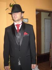 oblek pre mojho mafiána heheh :)
