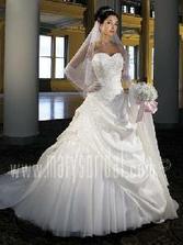 Moje svatebni saty....http://www.marysbridal.com/bridal/8629.htm