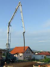 18.8.2010 betónujeme strop pivnice