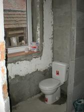 aj WC len narýchlo aby sme nemuseli chodiť von na suché WC