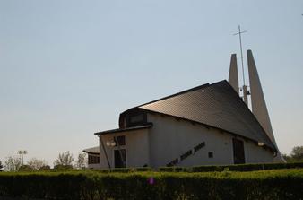 kostolik Horke nad Vahom