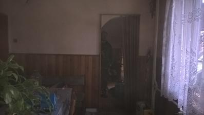 pohľad z kuchyne do terajšej obývačky budúcej vstupnej haly