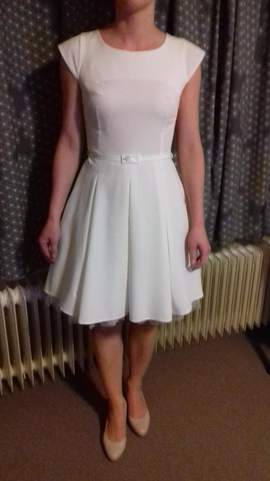 Krátké šaty JaneBond - Obrázek č. 4
