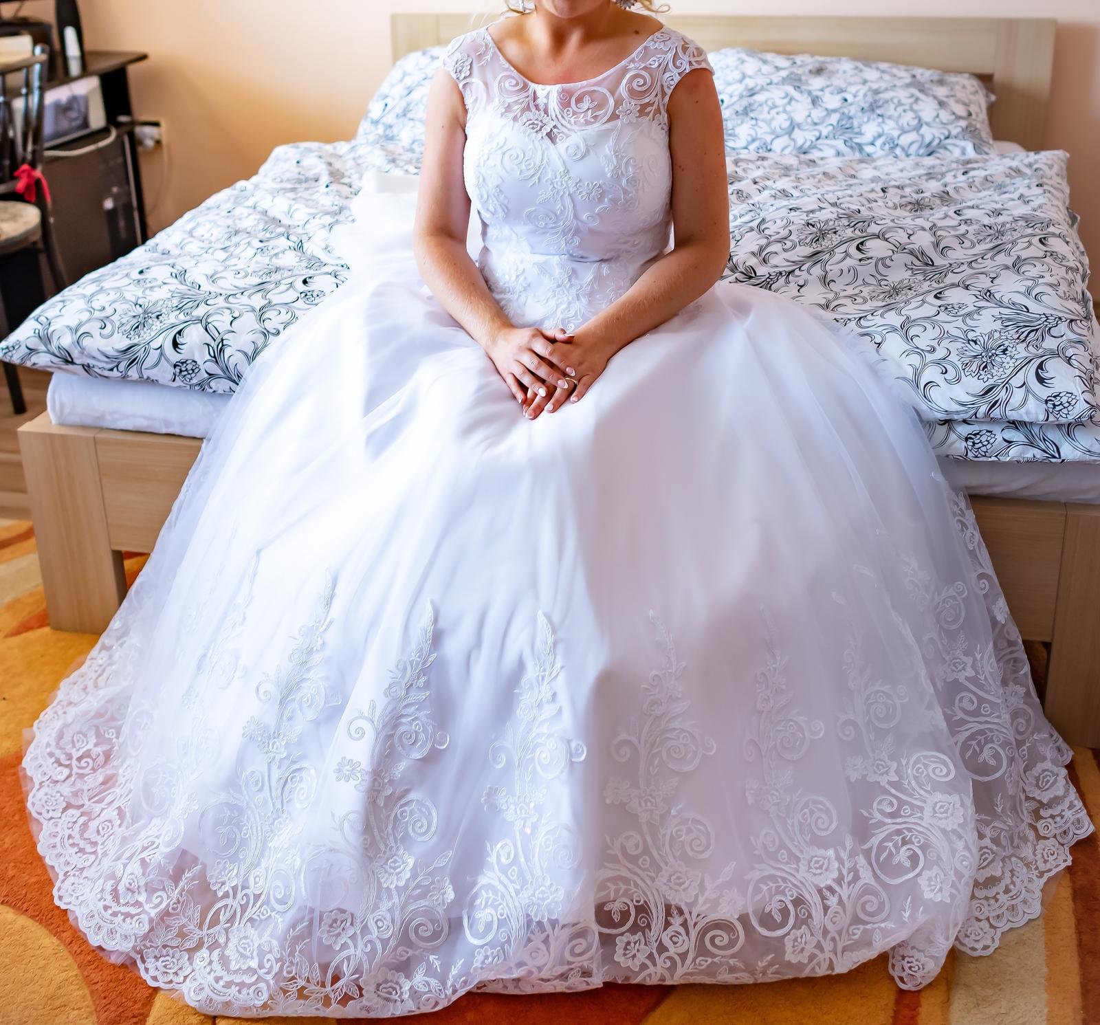 svadobné šaty 180cm - Obrázok č. 1