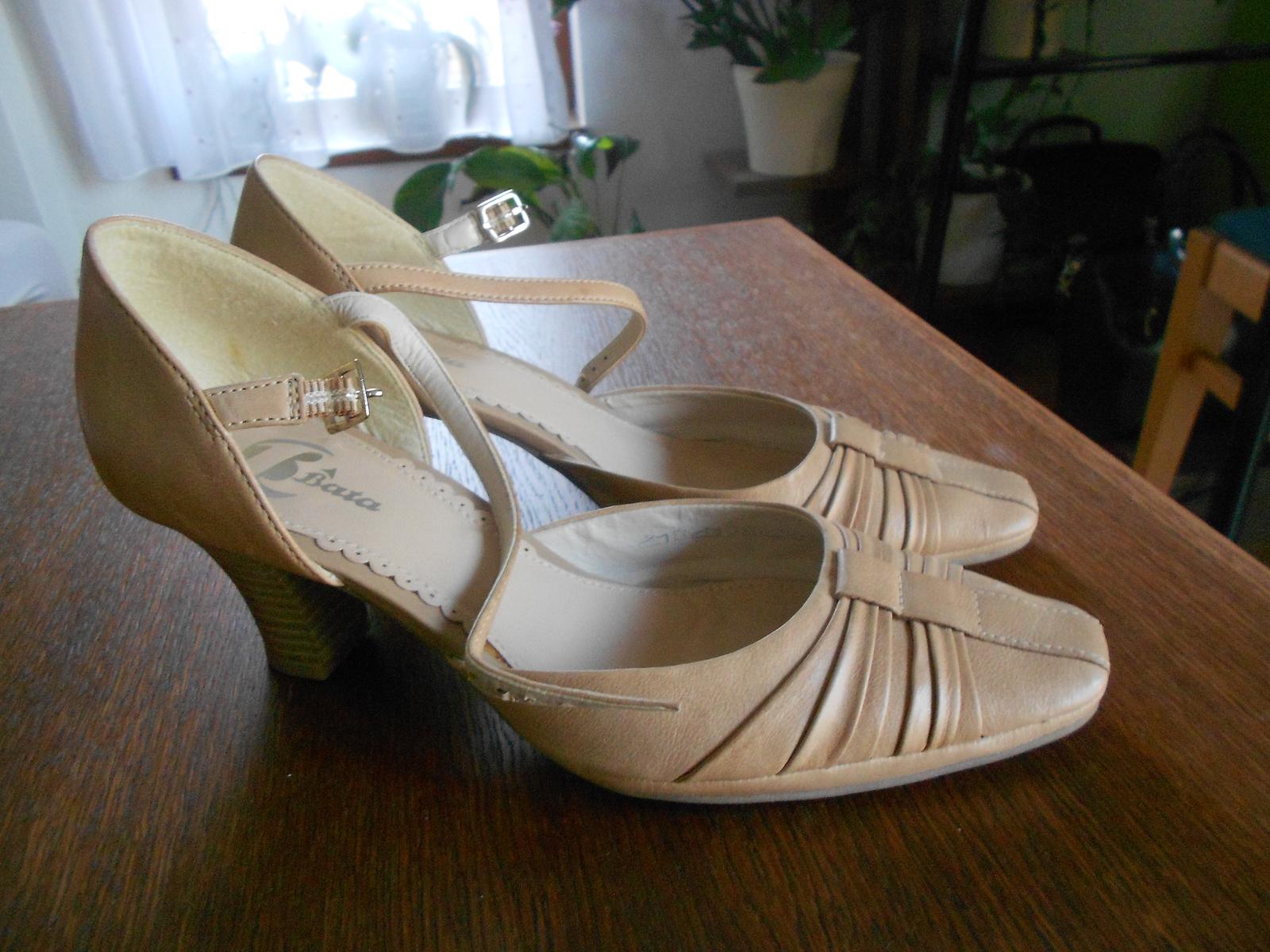 Kožená letní pásková obuv - Baťa  - Obrázek č. 1