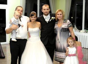 manželov brat s rodinou + sesternicina dcéra Danka