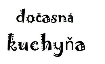 dočasná kuchyňa na chodbe, kde budú neskôr schody