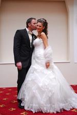 Svadbou Andrey Verešovej a Daniela Volopicha sa vraj zmenilo meno nie len neveste ale aj ženíchovi, na Kravopich. Svadba za 2mil. v Mariánskych Lázňach. Novomanželia si za zábery z ich svadby zapýtali 100tis kč. Aspoň sa im čosi z nákladov vrátilo...
