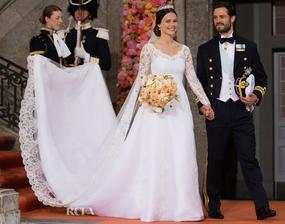 V roku 2015 si svoje áno povedali aj švédsky princ Carl Philip a Sofia Hellqvist. Myrta v nevestinej kytici podľa švédskej kráľovskej tradície pochádzala zo záhrad zámku Sofiero. Šaty boli od Idy Sjöstedt v troch odtieňoch bielej.