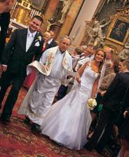 V roku 2010 sa vydávala prvá z twinsiek Daniela, ktorá si brala svojho manažéra Braňa Jančicha. Plány o 9 deťoch sa však po troch rokoch manželstva definitívne rozplynuli, prišiel rozvod...