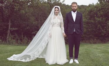 Tamara Heribanová a Braňo Šimončík sú od roku 2014 manželmi. Svadobné šaty Tami dostala od Lukáša Kimličku ako svadobný dar, "zbúchal" ich za 4 dni. Ženích v teniskách a bez kravaty/motýlika.