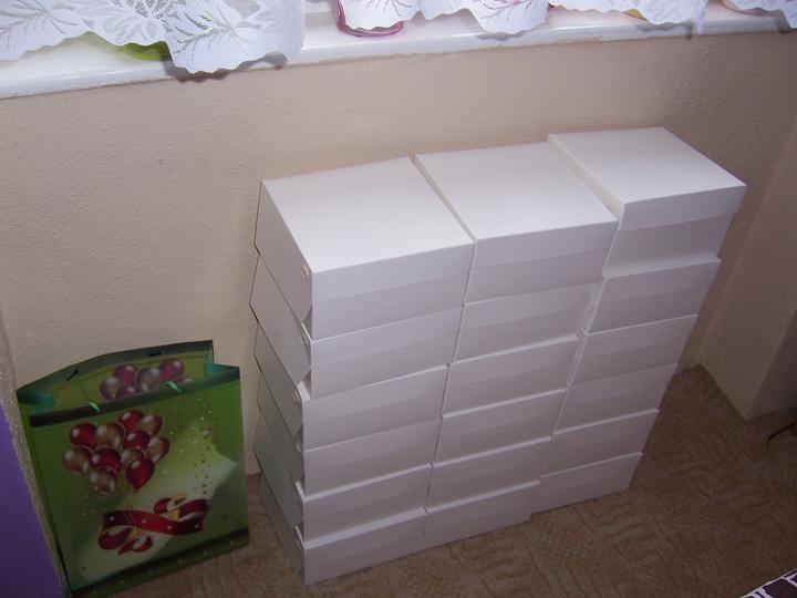 Svatba 22.4.2011 a co už máme - Připraveny krabičky na výslužky :)
