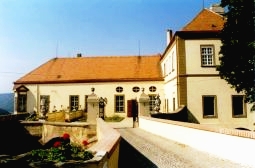 tady bude obrad