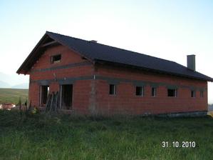 Východy na terasu východ a tie okienka sever