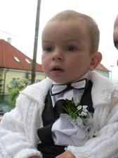 nas malý svadobčan, ale zato najkrajší :) draheho krstniatko