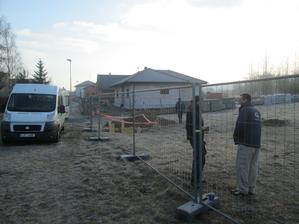 Začínáme - Woodsystem dorazil před 8:00
