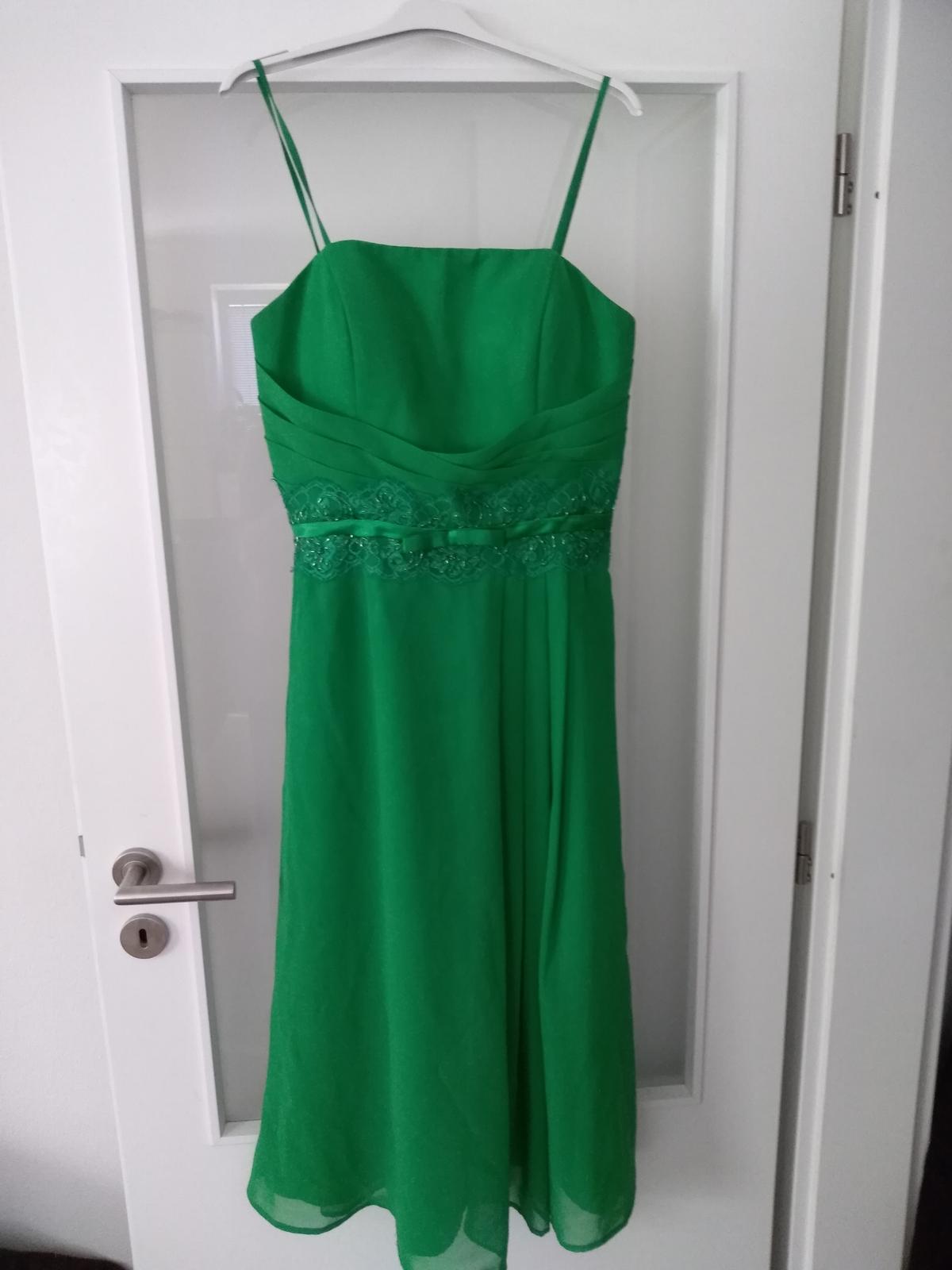 Zelené smaragdové šaty - Obrázek č. 1