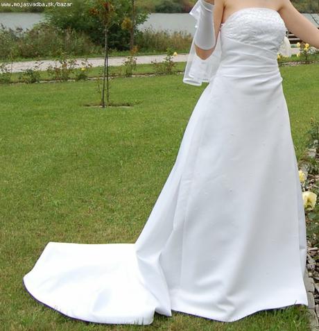 Biele svadobné šaty - Obrázok č. 1