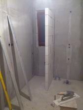 03.01.2012 po novom roku práce pokračujú, pripravuje sa kúpelka na obkladanie..