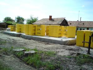 29.05.2010 materiál dorazil, môžeme robiť!!!!