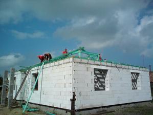 05.08.2010 druhý deň začíname so zakreslením modelky
