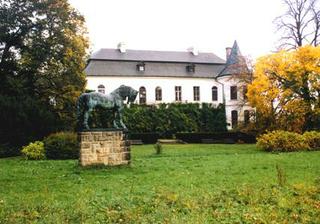 A tady bude obřad-zámecký park Slatiňany