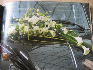 krásné anemonky, calla, růže a eustoma