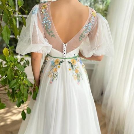 Vysnívané svadobné šaty