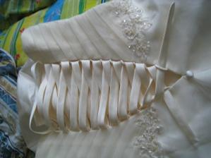 a šněrovačka