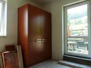 Vestavná lednice+spižírna