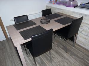 Jídelní část kuchyňského prostoru
