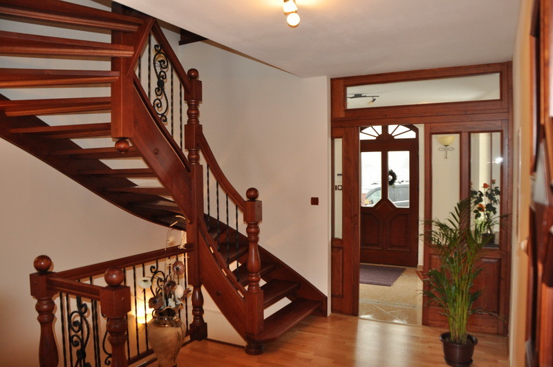 Dřevěné schody a schodiště - Obrázek č. 7