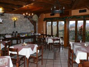 Restaurace, kde bude hostina. S výhledem na České Středohoří :-)