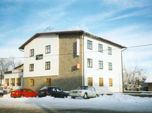 hostina a ubytování "přespolních" bude tady