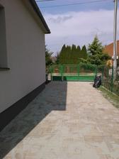 Konecne nebudeme parkovat v blate
