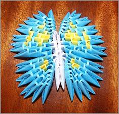 3D origami motýle, viac na : http://bujdosova.blog.sme.sk/c/321332/3D-origami-motyle.html