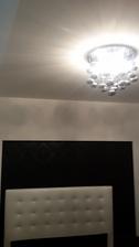 luster spálňa, posteľ ešte nie je poskladana