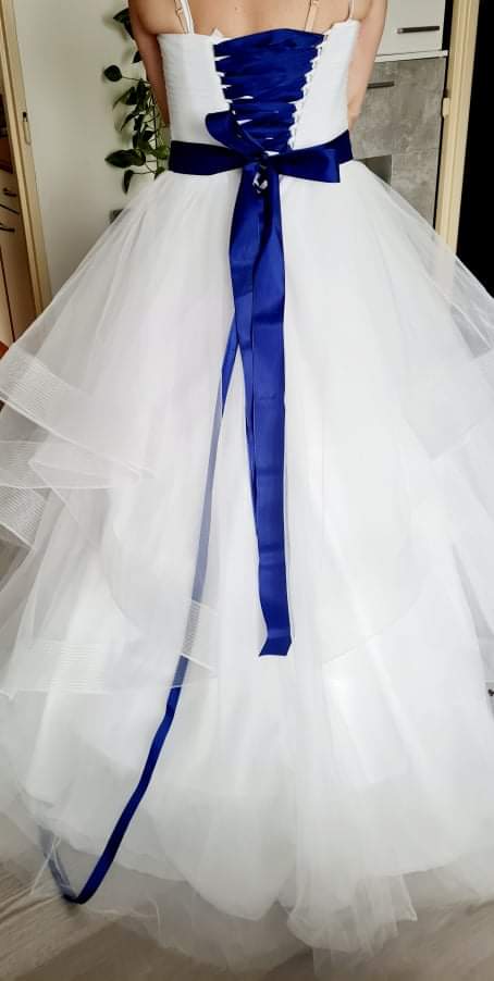 Svatební šaty nové - Obrázek č. 1